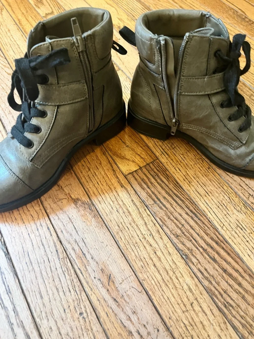 Madden Girl Gray Combat Lace-Up Ankle Boots with Zipper